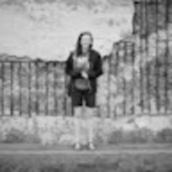 Meet your Posher, Julianna - Picture 1 of 1